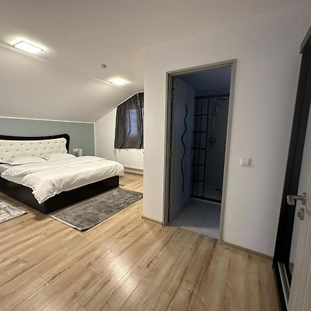 Hotel Popasul Din Vale Moisei Esterno foto
