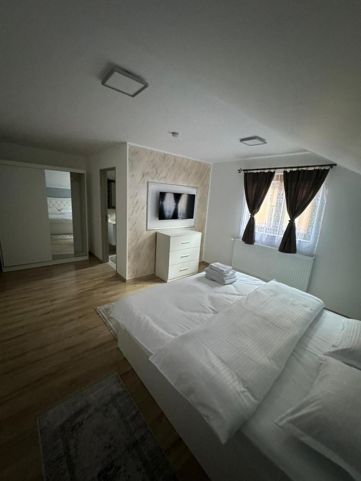 Hotel Popasul Din Vale Moisei Esterno foto
