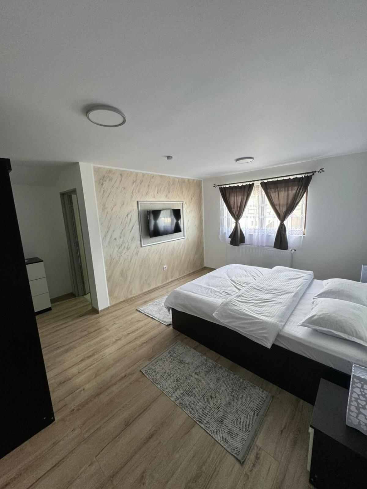 Hotel Popasul Din Vale Moisei Esterno foto