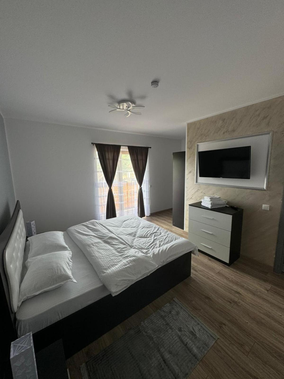 Hotel Popasul Din Vale Moisei Esterno foto